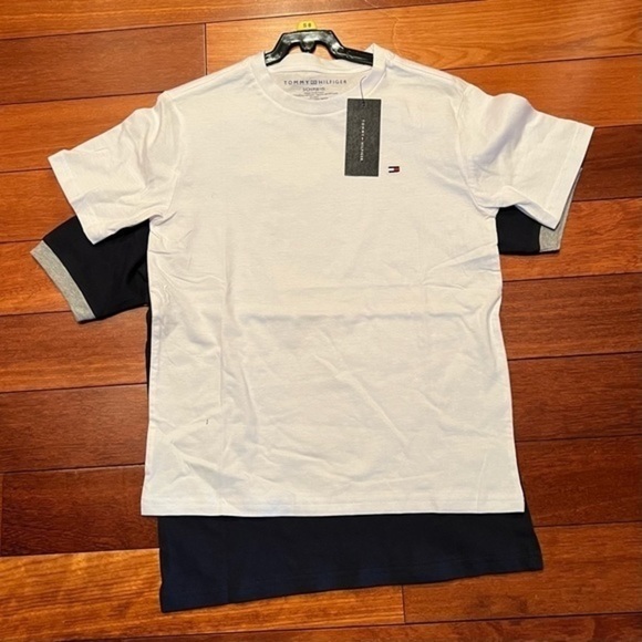 NWT Tommy Hilfiger two pack boys t-shirts - Picture 2 of 3